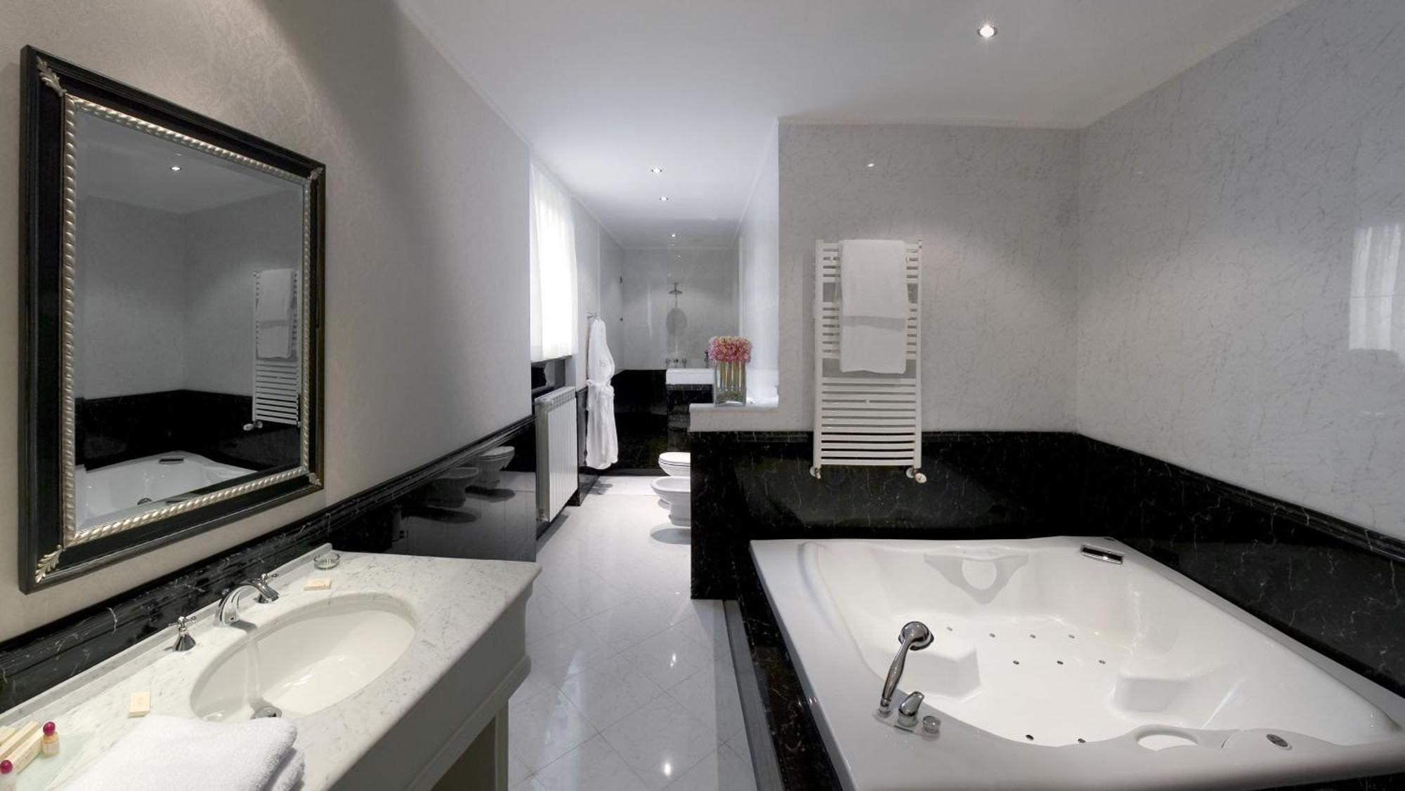 Hotel Maxim Peschiera Borromeo Dış mekan fotoğraf