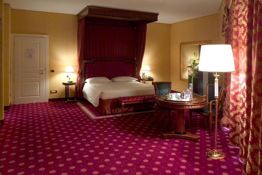 Hotel Maxim Peschiera Borromeo Oda fotoğraf