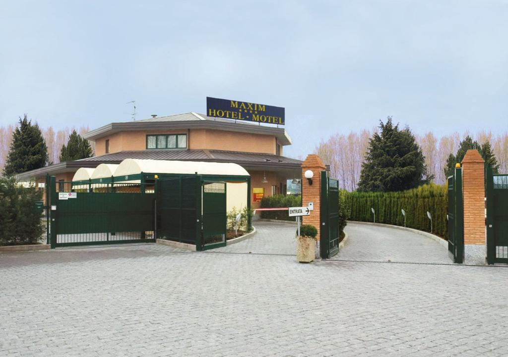 Hotel Maxim Peschiera Borromeo Dış mekan fotoğraf