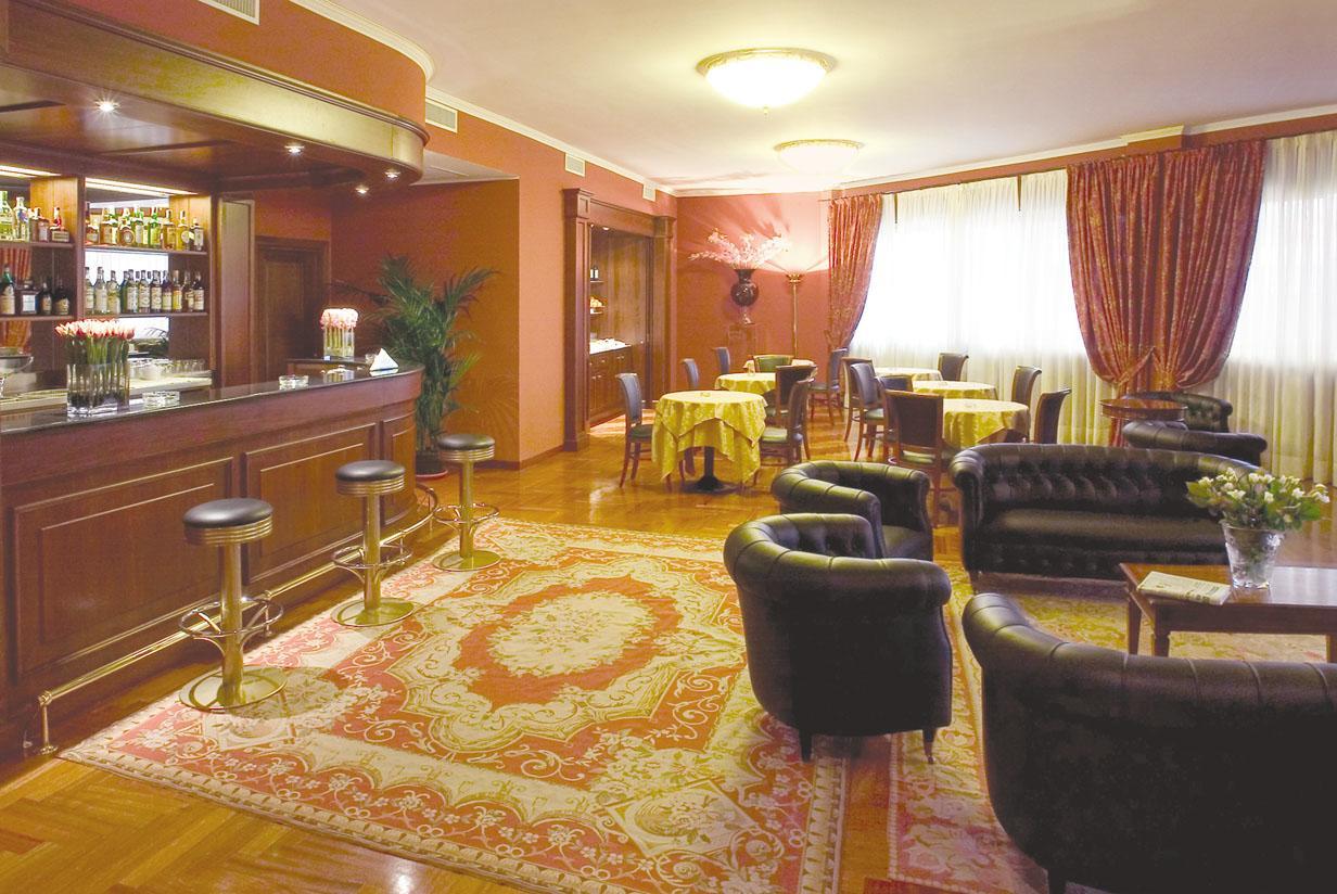 Hotel Maxim Peschiera Borromeo Dış mekan fotoğraf